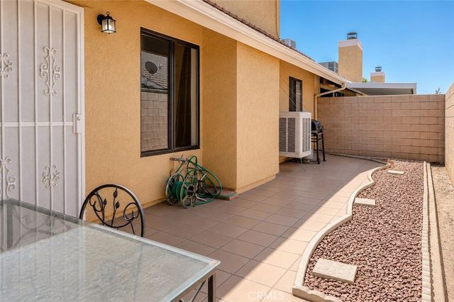 1354 Yorktown, San Jacinto, CA 92583