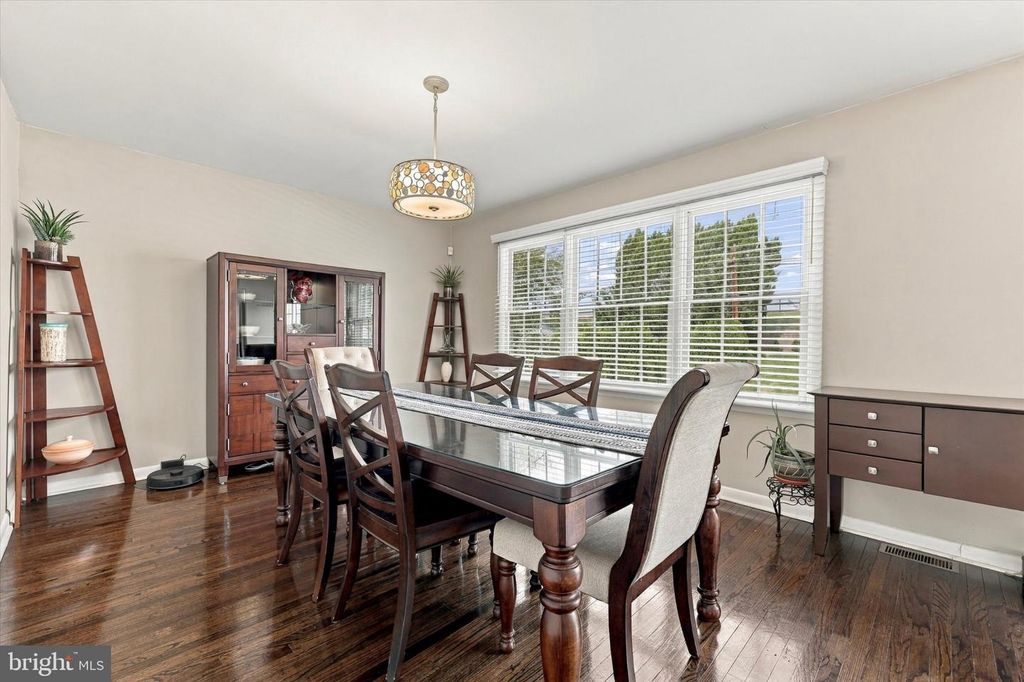 426 OLD FORT RD, KING OF PRUSSIA, PA 19406 — photo 3