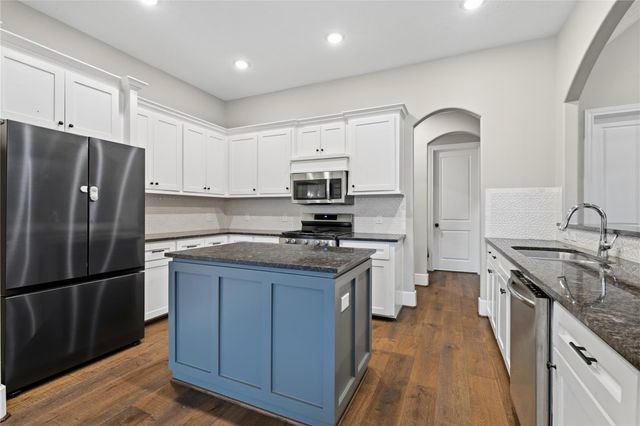 1002 Four Fountains Street, New Caney, TX 77357
