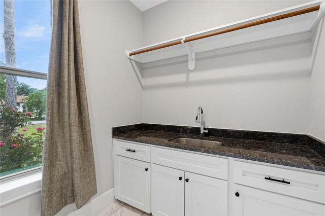 1002 Four Fountains Street, New Caney, TX 77357