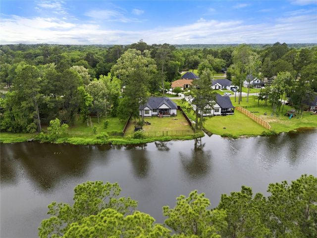 1002 Four Fountains Street, New Caney, TX 77357