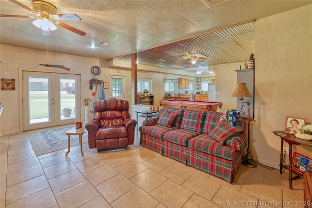 239 Five Tribes Drive, Canadian, OK 74425