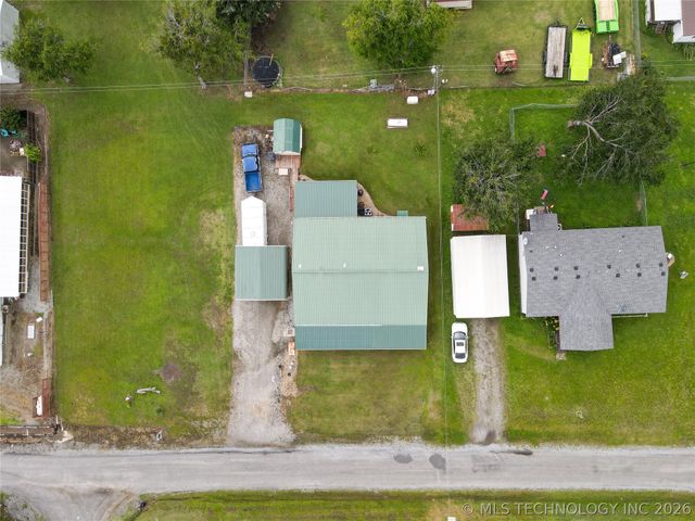 239 Five Tribes Drive, Canadian, OK 74425