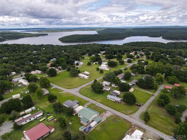 239 Five Tribes Drive, Canadian, OK 74425