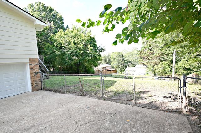 1829 Bay Hill Drive, Hixson, TN 37343