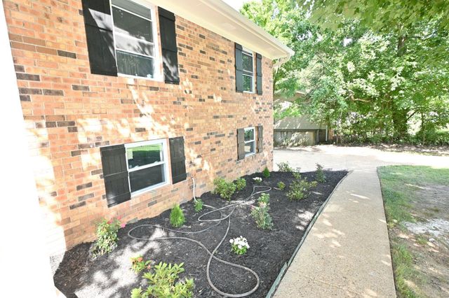 1829 Bay Hill Drive, Hixson, TN 37343