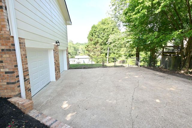 1829 Bay Hill Drive, Hixson, TN 37343
