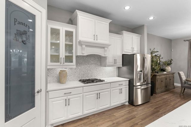 8113 HYACINTH TRCE, Boerne, TX 78015