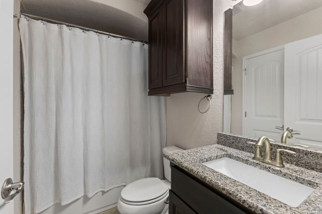 8113 HYACINTH TRCE, Boerne, TX 78015