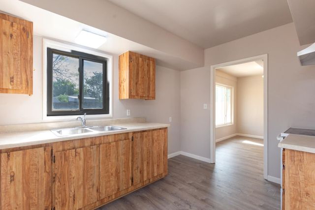 5632 Georgia Dr, North Highlands, CA 95660