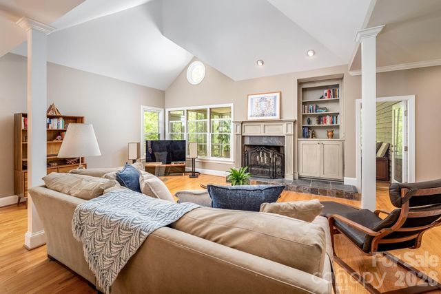 15610 Deerhaven Court, Davidson, NC 28036