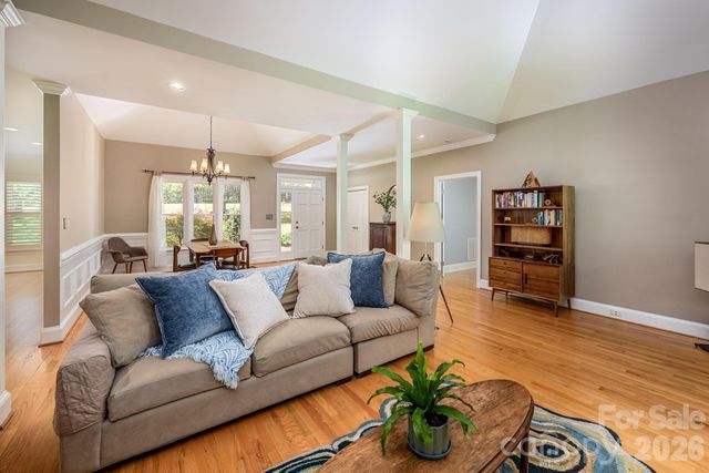 15610 Deerhaven Court, Davidson, NC 28036