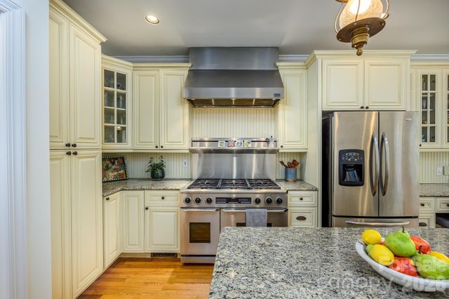 15610 Deerhaven Court, Davidson, NC 28036