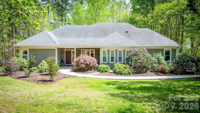 15610 Deerhaven Court, Davidson, NC 28036