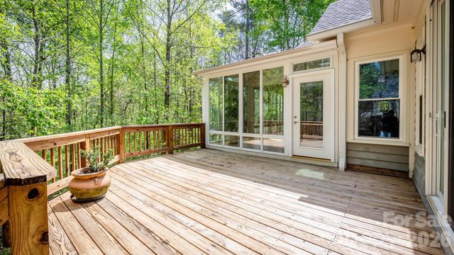 15610 Deerhaven Court, Davidson, NC 28036