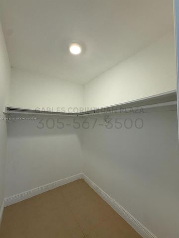 22 Salamanca Ave 501, Coral Gables, FL 33134