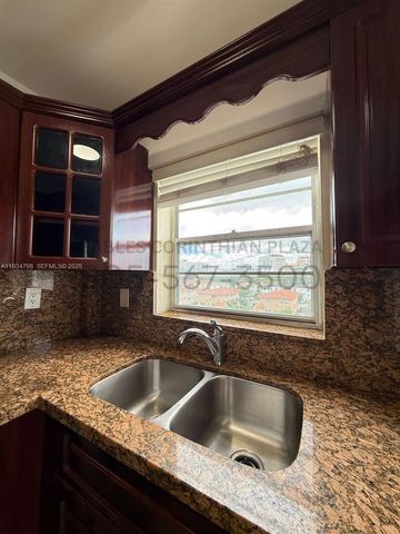 22 Salamanca Ave 501, Coral Gables, FL 33134