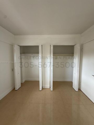 22 Salamanca Ave 501, Coral Gables, FL 33134