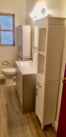 8510 N SEMINOLE AVENUE, Tampa, FL 33604