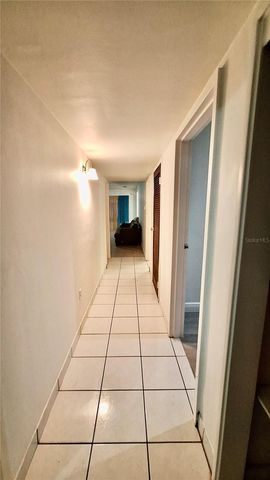 8510 N SEMINOLE AVENUE, Tampa, FL 33604