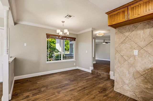 7988 Coral Oak Way, Citrus Heights, CA 95610