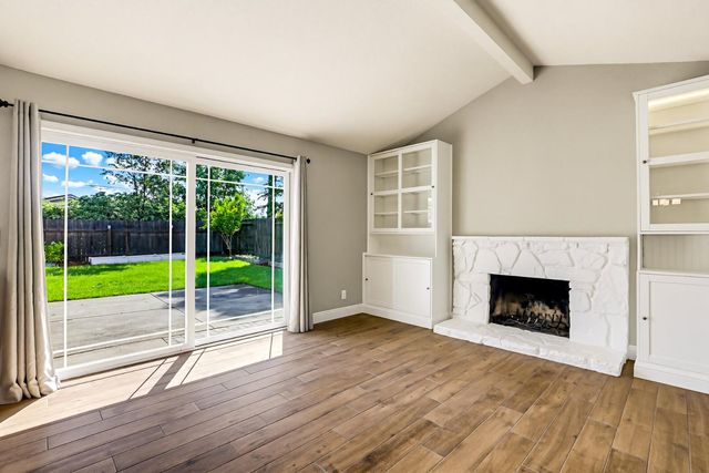 7988 Coral Oak Way, Citrus Heights, CA 95610