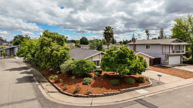 7988 Coral Oak Way, Citrus Heights, CA 95610