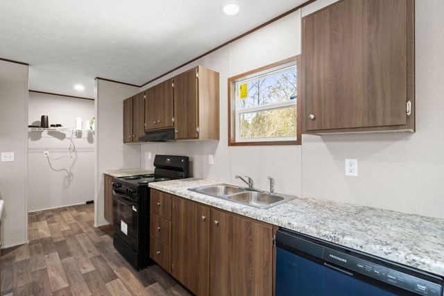 155 Brittwood Drive, Saint George, SC 29477