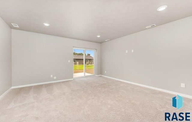5105 S Hero Ave Avenue, Sioux Falls, SD 57108