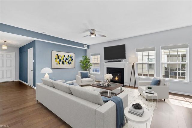 5042 Kings Grant CIR, Suffolk, VA 23434