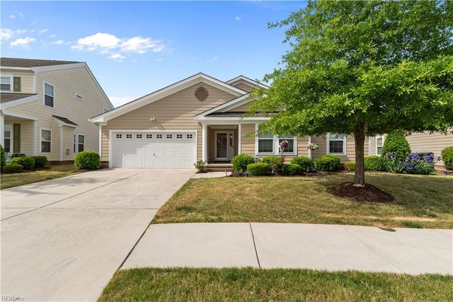 5042 Kings Grant CIR, Suffolk, VA 23434