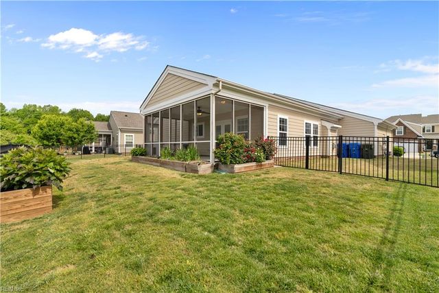 5042 Kings Grant CIR, Suffolk, VA 23434