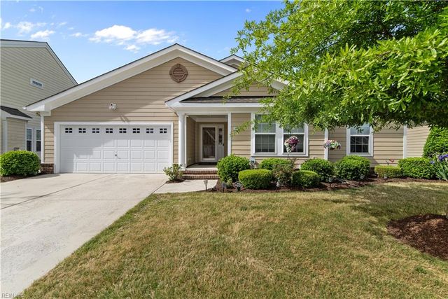 5042 Kings Grant CIR, Suffolk, VA 23434
