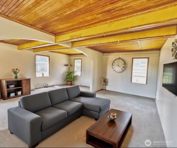 1202 W Perry Street W, Aberdeen, WA 98520