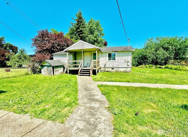 1202 W Perry Street W, Aberdeen, WA 98520