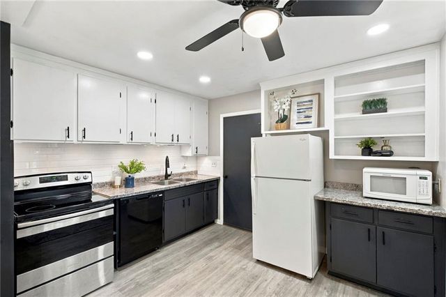 7101 Marty Street, Overland Park, KS 66204