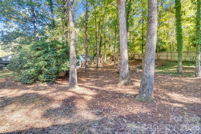512 Morning Dale Road, Matthews, NC 28105