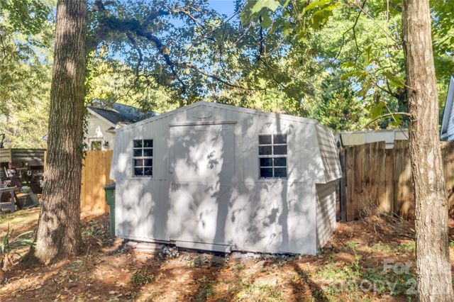 512 Morning Dale Road, Matthews, NC 28105