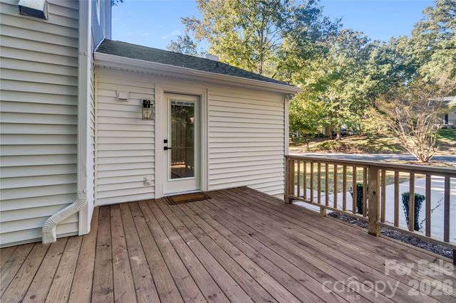 512 Morning Dale Road, Matthews, NC 28105
