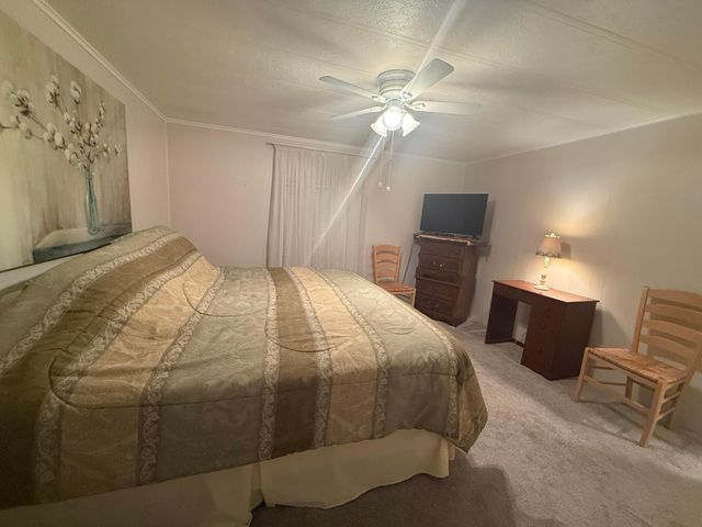 8044 SE Patriot Avenue, Hobe Sound, FL 33455