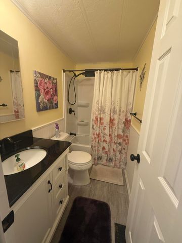 8044 SE Patriot Avenue, Hobe Sound, FL 33455
