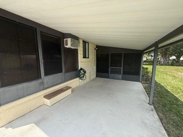 8044 SE Patriot Avenue, Hobe Sound, FL 33455