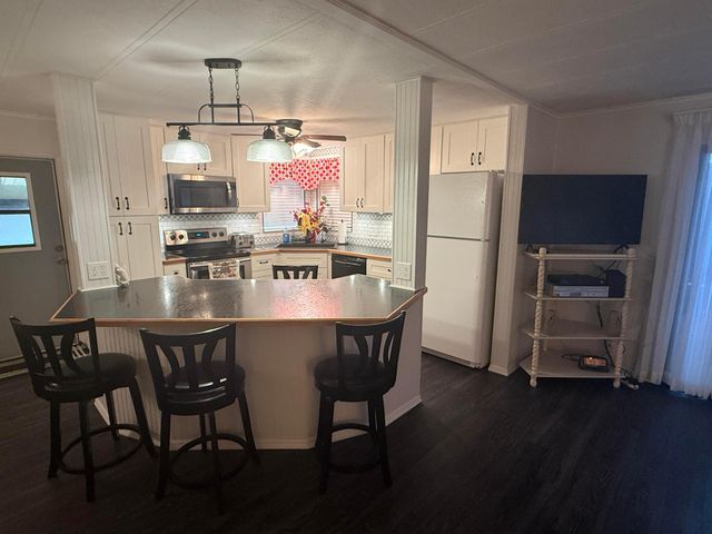 8044 SE Patriot Avenue, Hobe Sound, FL 33455