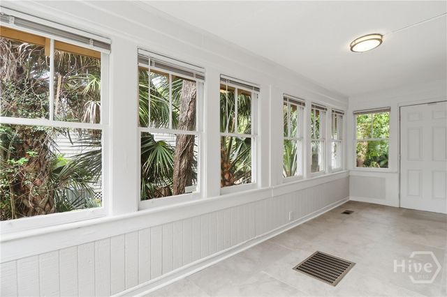 647 E 37Th Street, Savannah, GA 31401