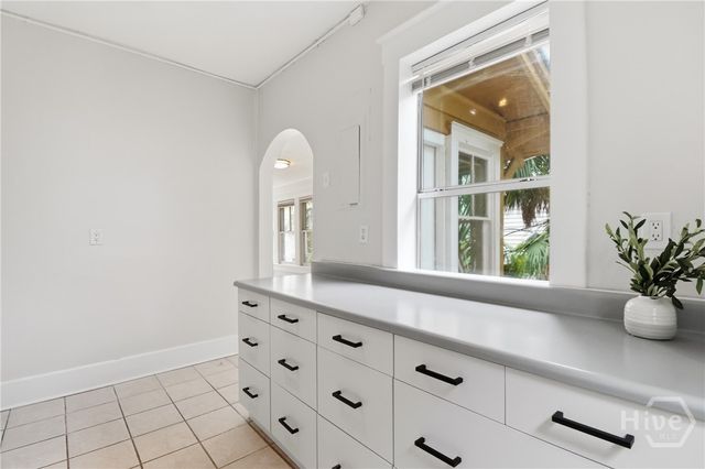 647 E 37Th Street, Savannah, GA 31401