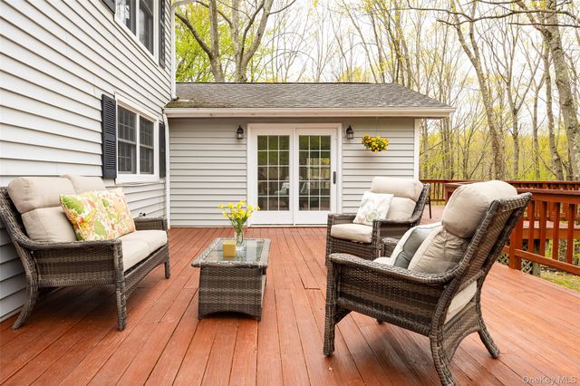 33 Willow Brook Ridge, Clinton Corners, NY 12514