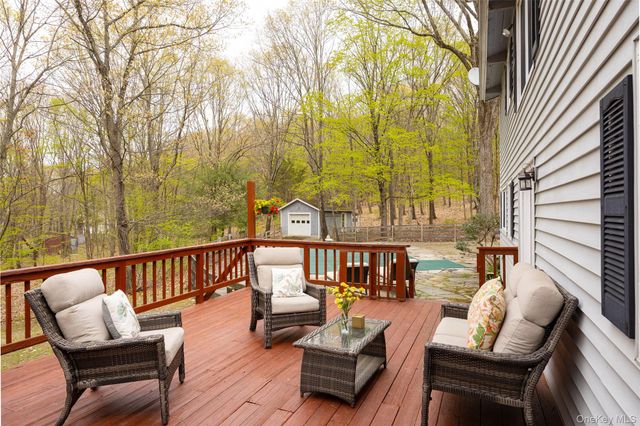 33 Willow Brook Ridge, Clinton Corners, NY 12514