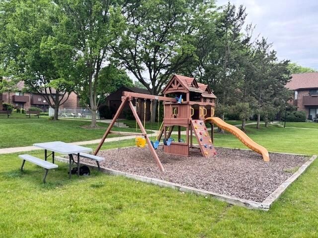 9117 N Park Plaza COURT, Brown Deer, WI 53223