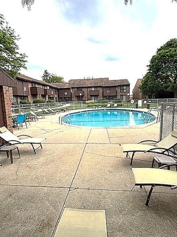 9117 N Park Plaza COURT, Brown Deer, WI 53223