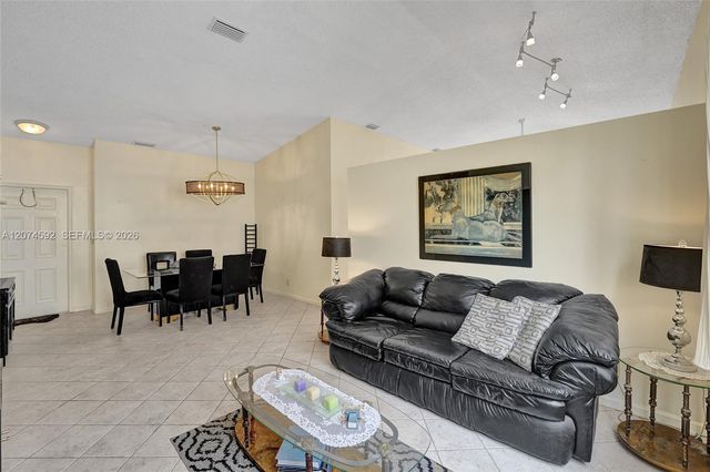 1822 SW 176th Avenue, Miramar, FL 33029